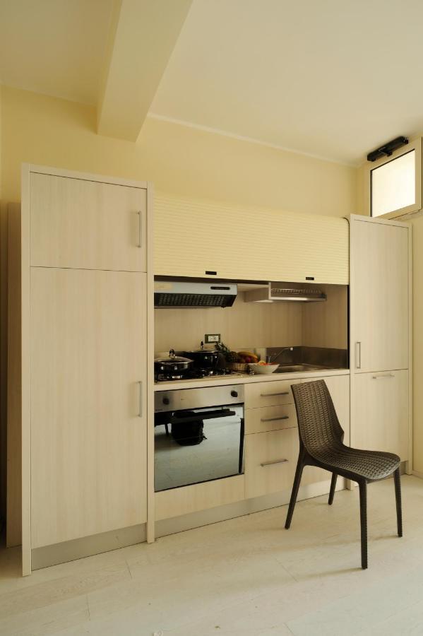 Casa Vacanze Medit อาลัสซิโอ ภายนอก รูปภาพ