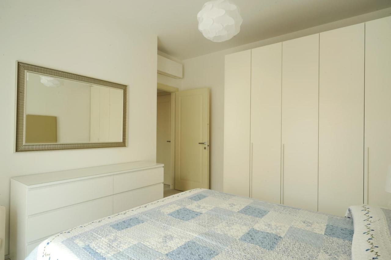Casa Vacanze Medit อาลัสซิโอ ภายนอก รูปภาพ